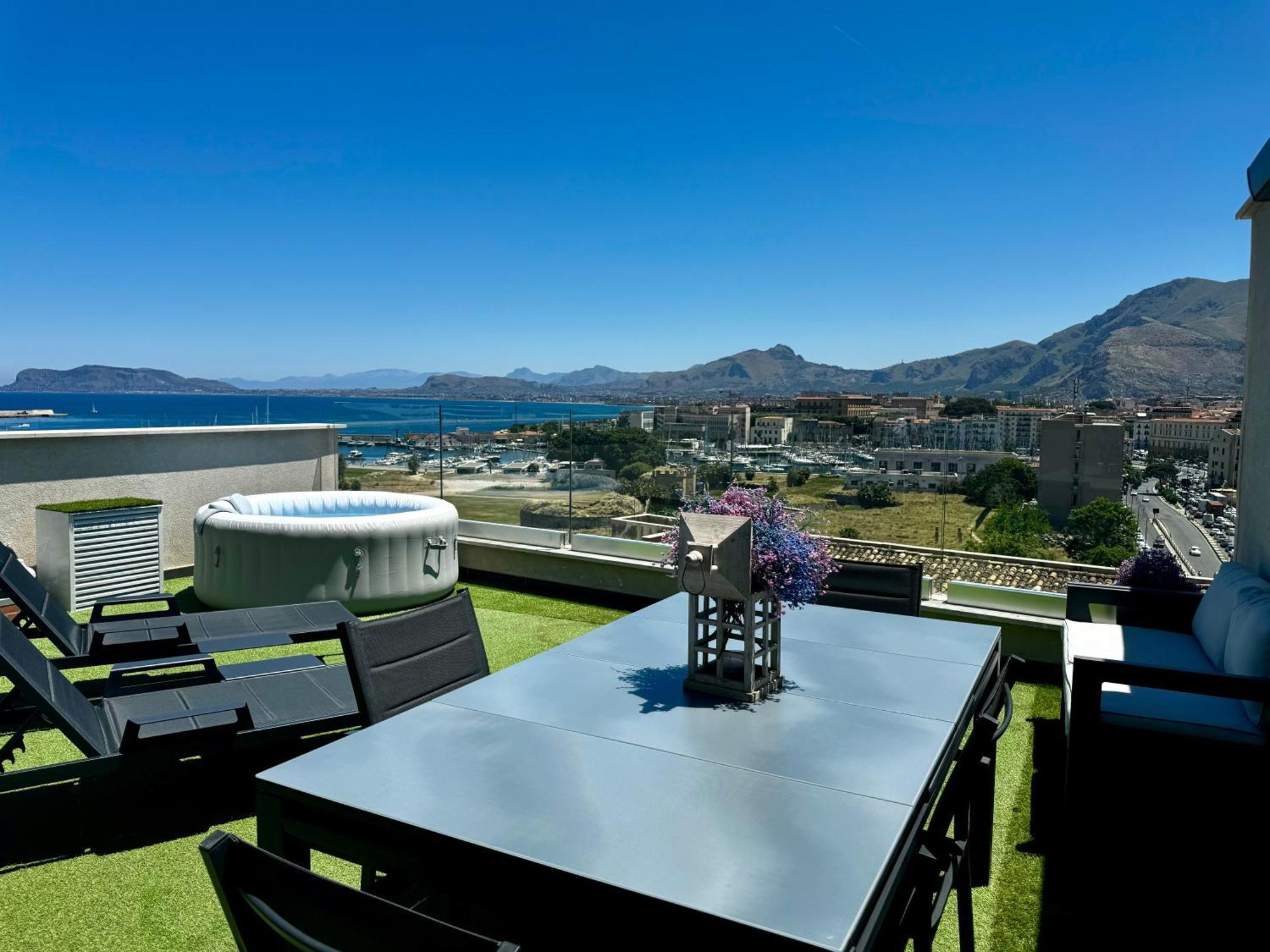 Marina Exclusive View Apartment Palermo