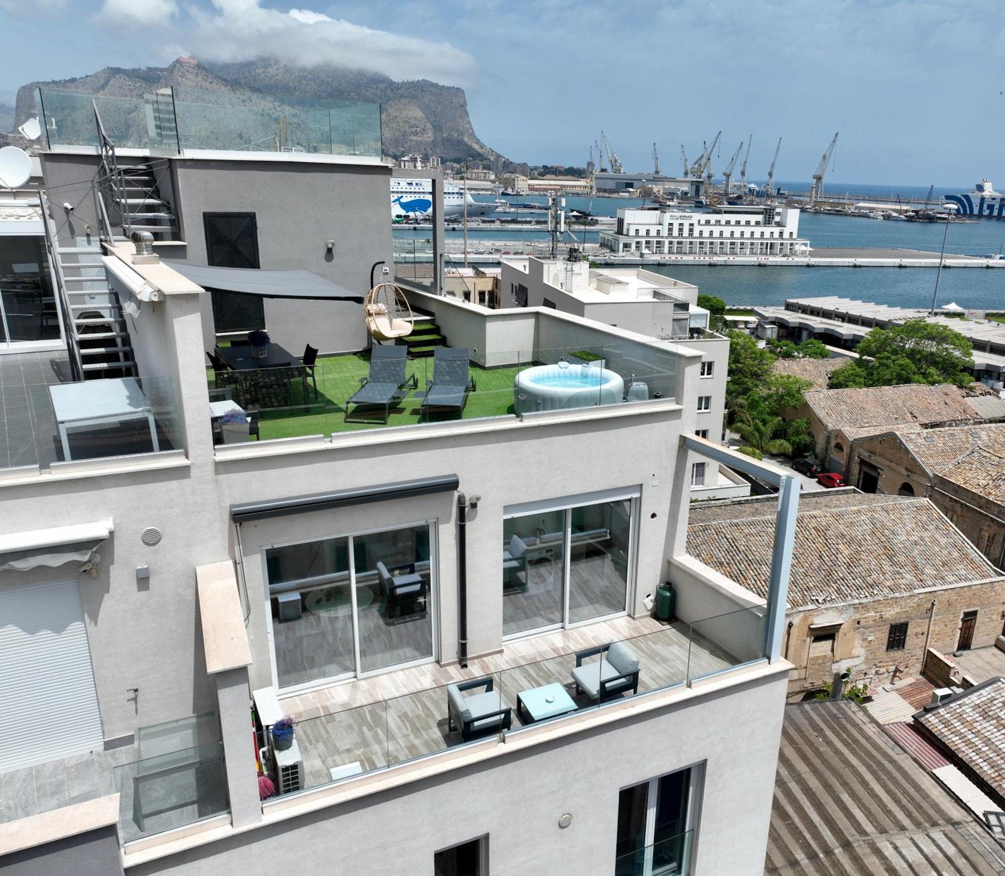 Marina Exclusive View Apartment Palermo
